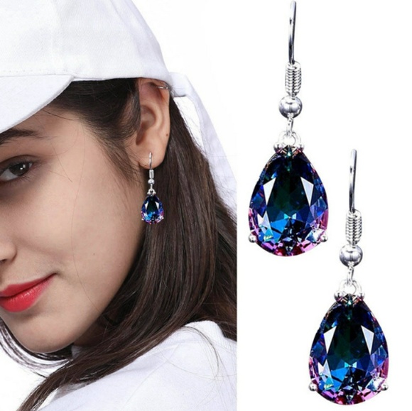 Jewelry - 🎀Lovely Mystic Rainbow Water Drop Earings